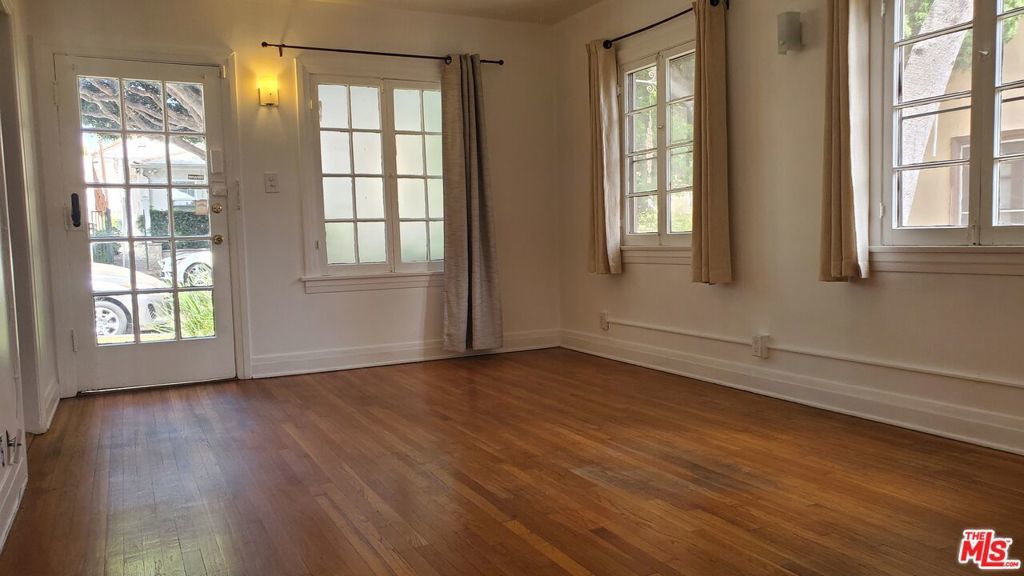 Photo of Listing #26642951