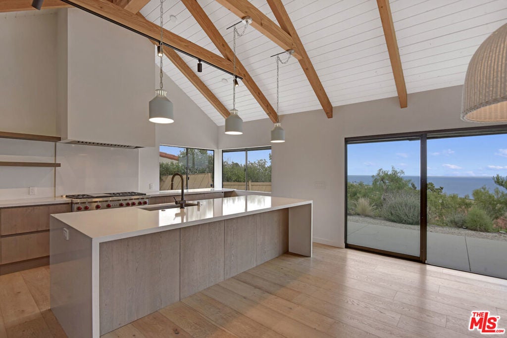 Photo of Listing #26659389