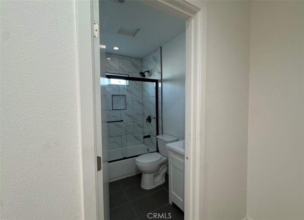 Photo of Listing #DW26046920