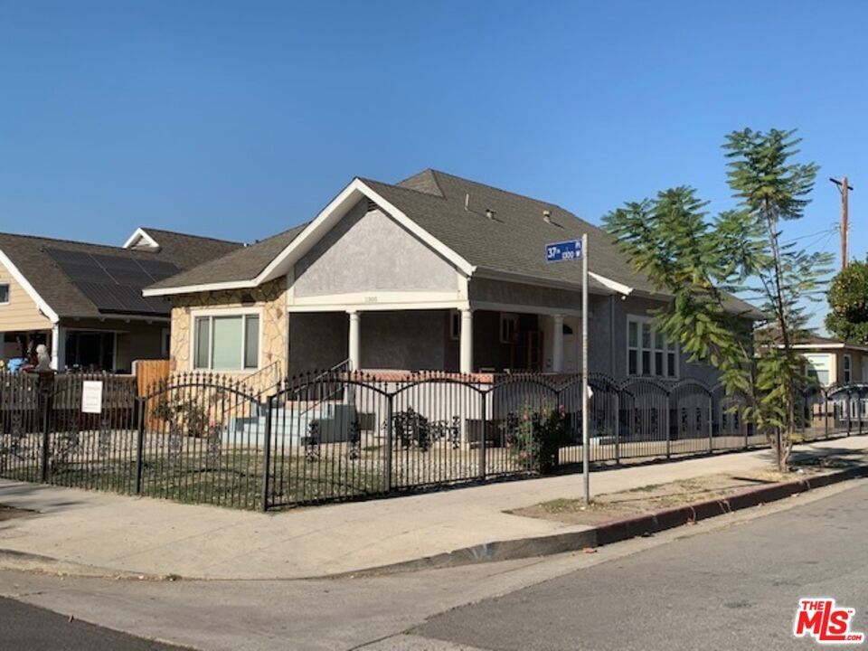 Photo of Listing #26659499