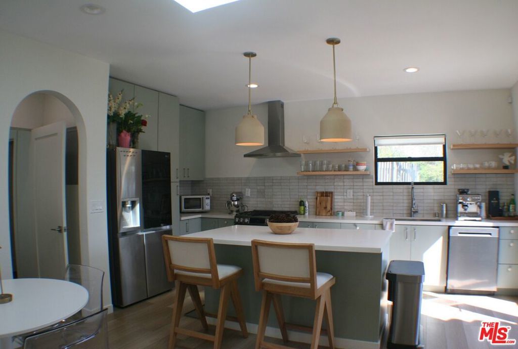 Photo of Listing #26659535