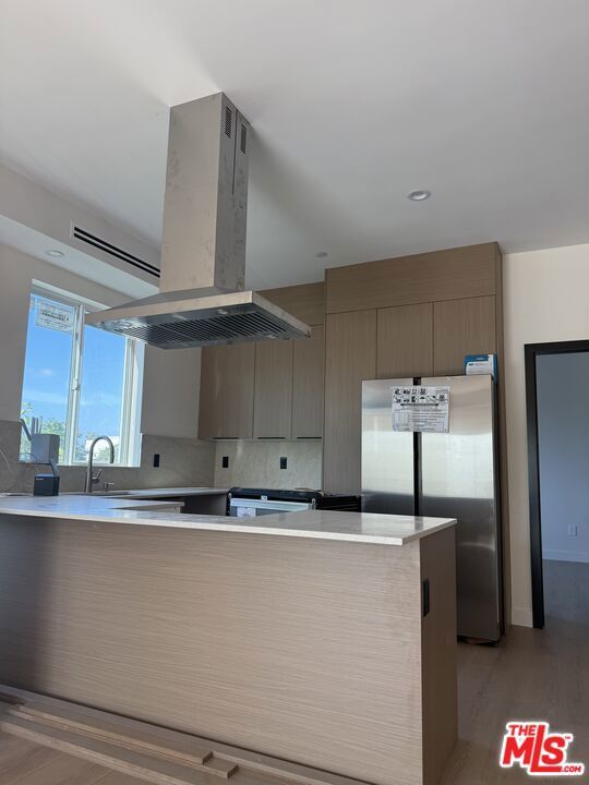 Photo of Listing #26660101