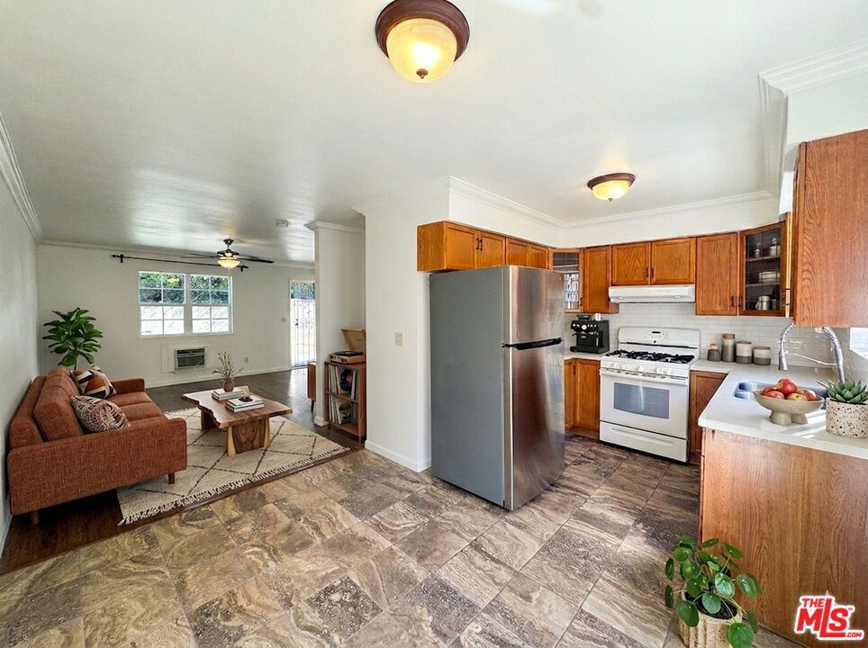 Photo of Listing #26660427