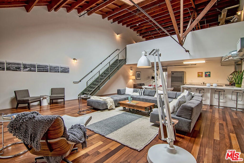 Photo of Listing #26660501