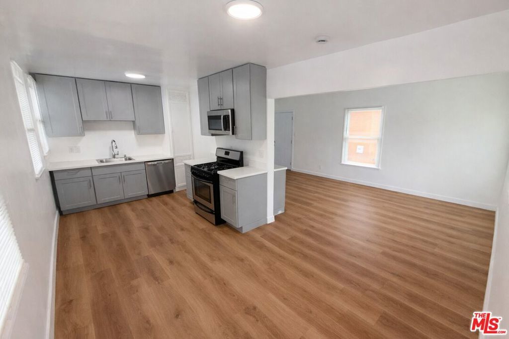 Photo of Listing #26660653