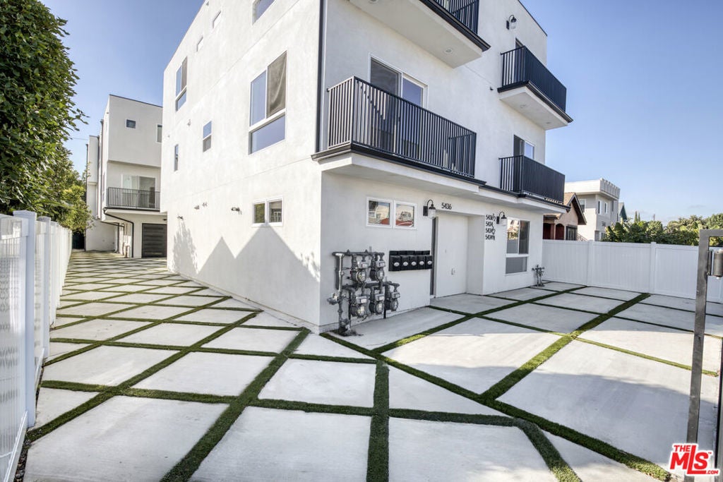 Photo of Listing #26660941