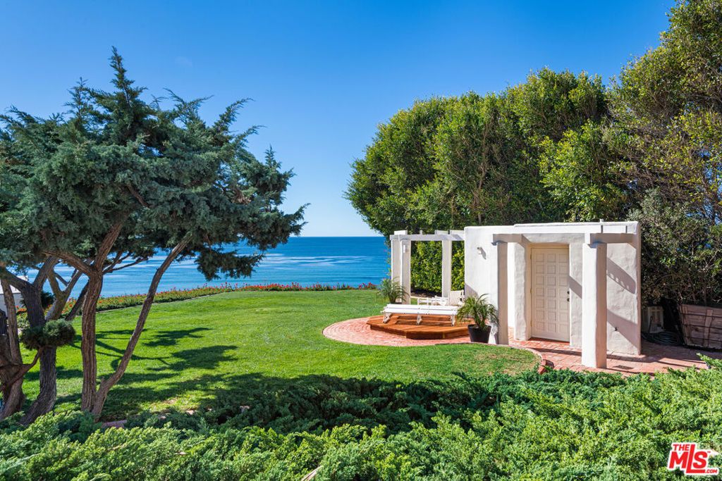 33800 Pacific Coast Highway, Malibu