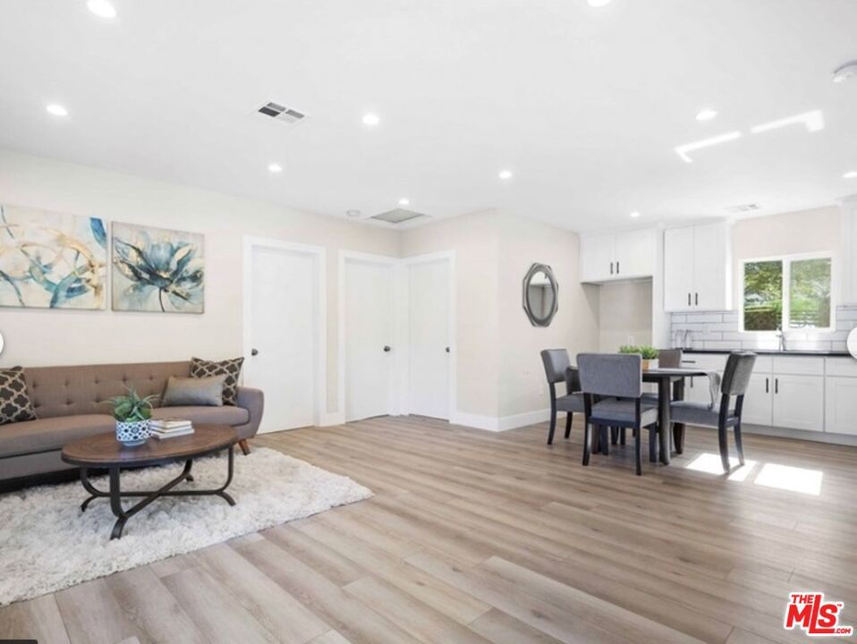 Photo of Listing #26661325