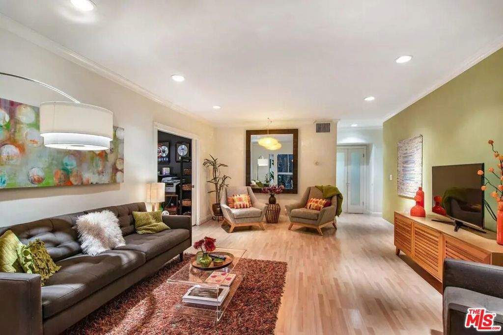 Photo of Listing #26661171