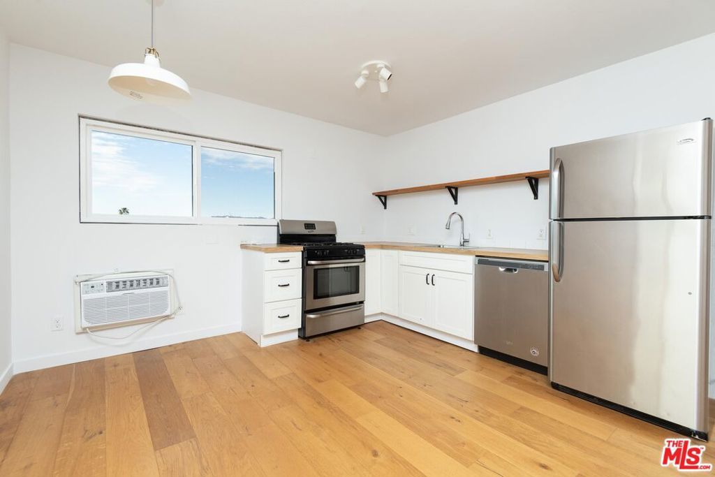 Photo of Listing #26662159