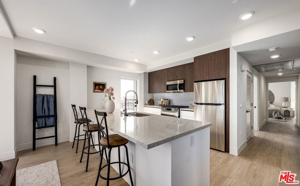 Photo of Listing #26662209