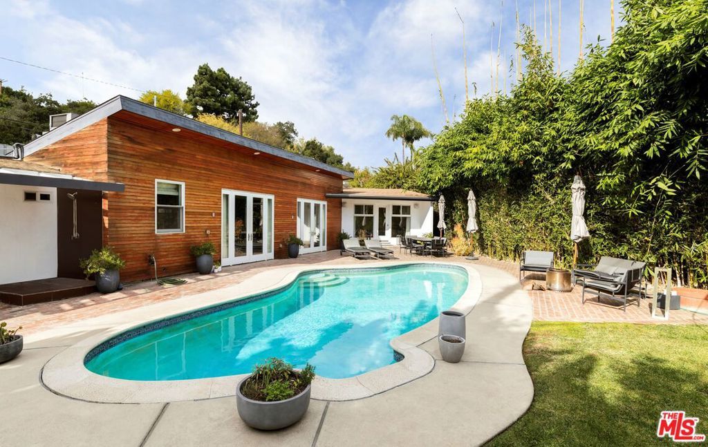 Photo of Listing #26660359