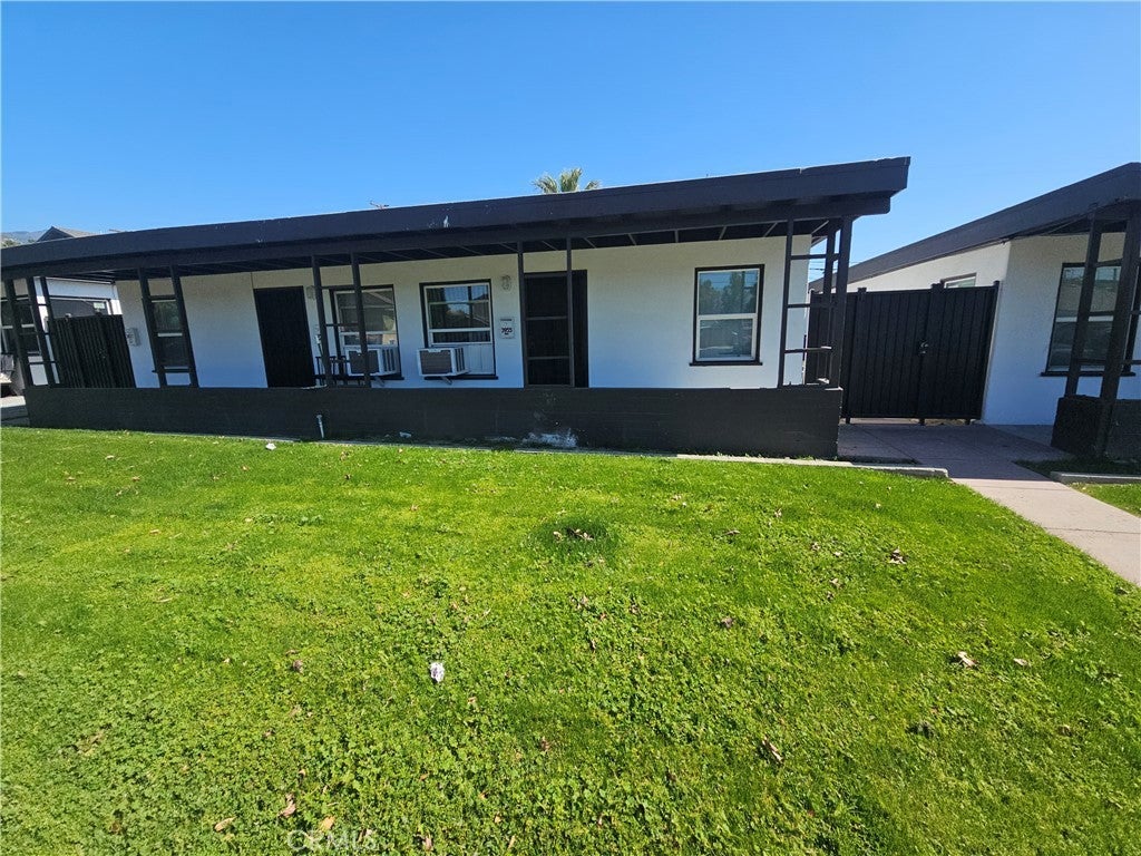 Photo of Listing #IV26052772