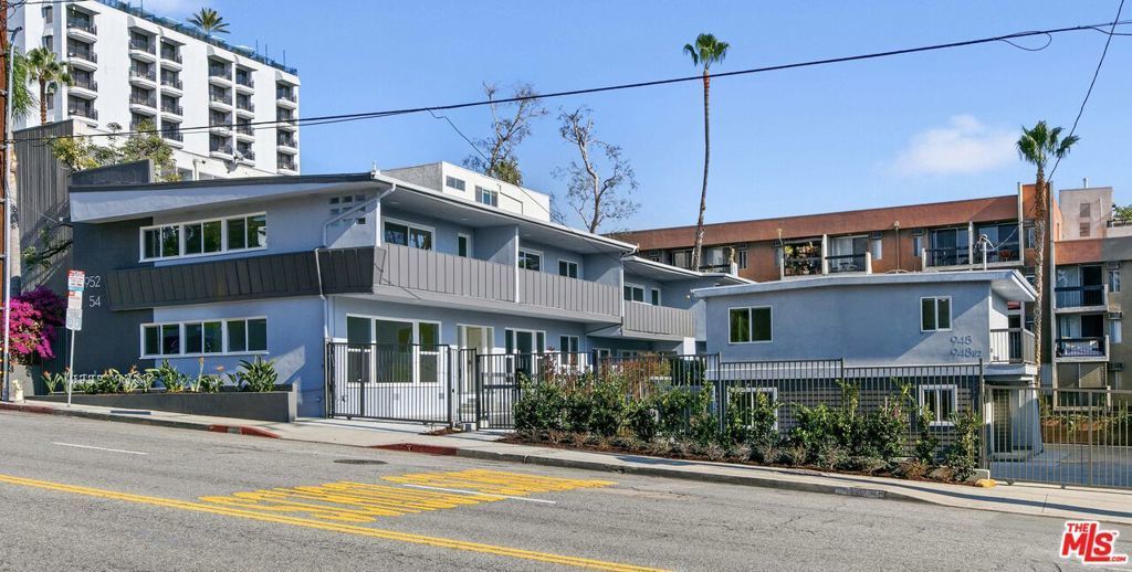 954 N San Vicente Boulevard # 6, West Hollywood