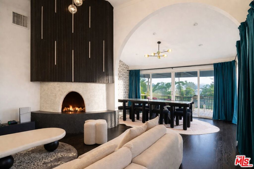 Photo of Listing #26662957