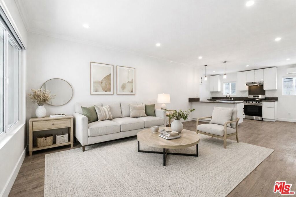 Photo of Listing #26654255