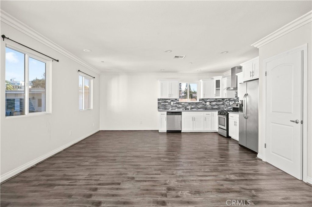 4814 1/2 Saturn, Los Angeles
