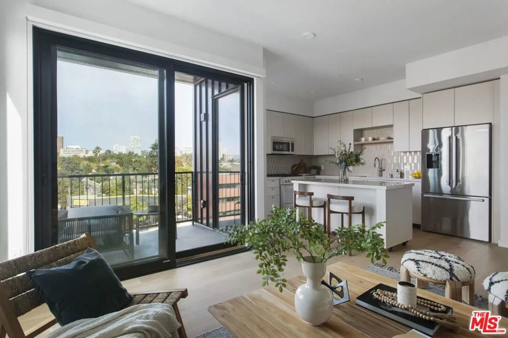 Photo of Listing #26663185