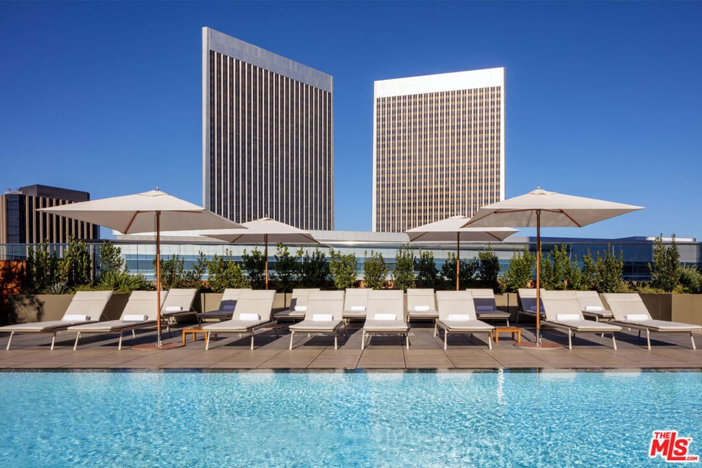 Photo of Listing #26663441