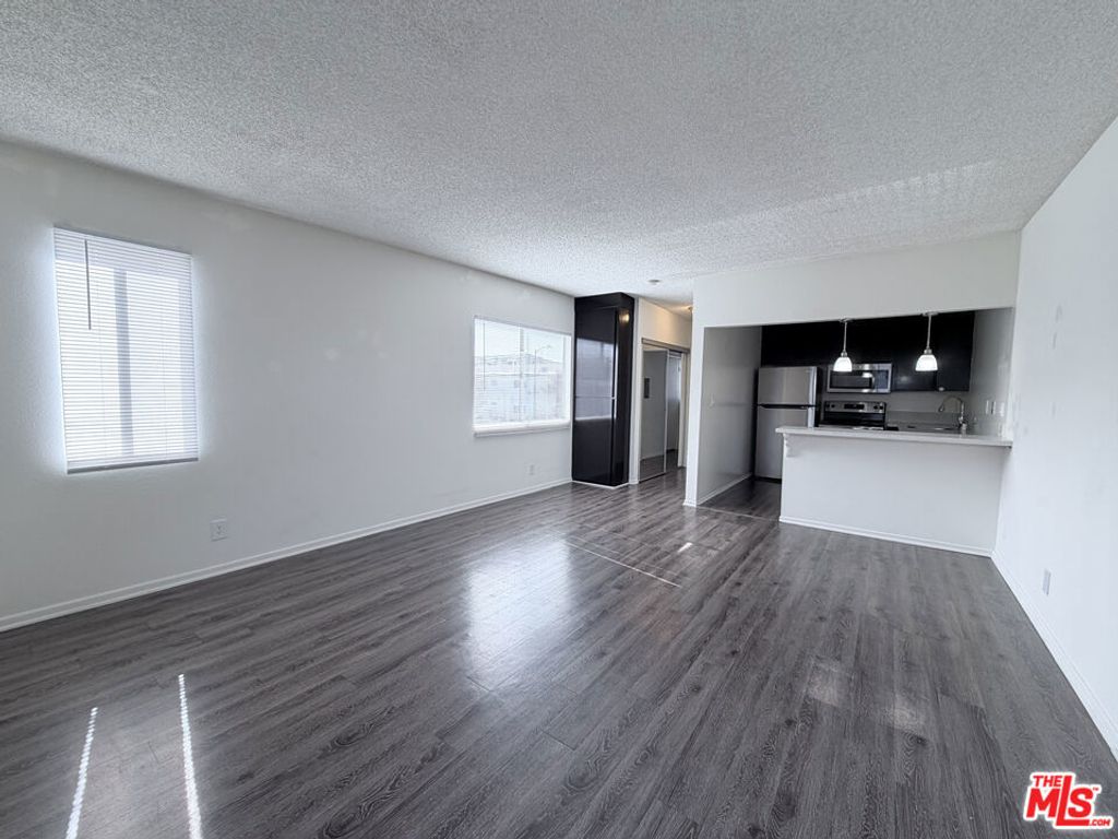 1137 W 36th Place # 1, Los Angeles
