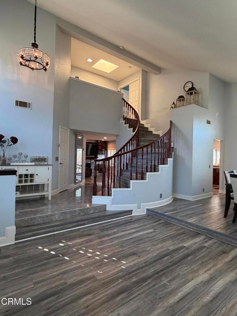 Photo of Listing #V1-35163