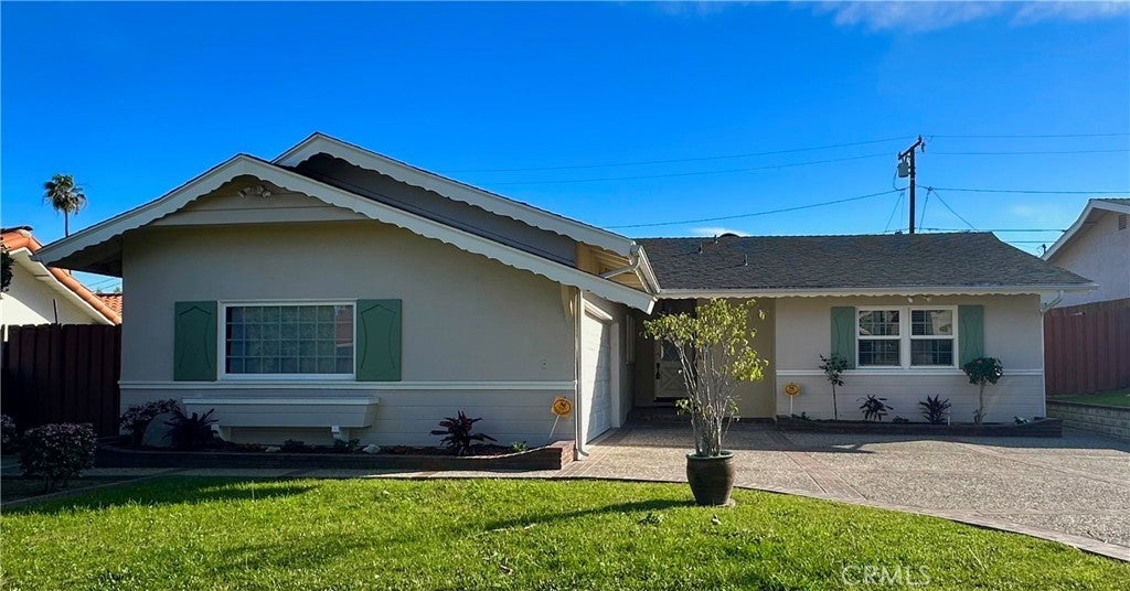 Photo of Listing #SB26055535