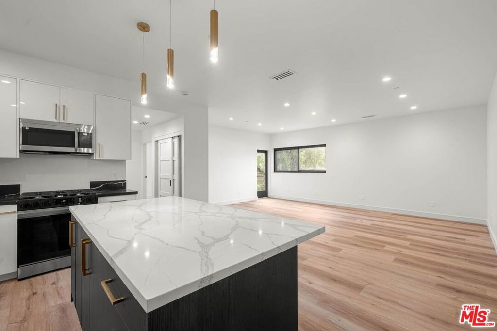 Photo of Listing #26664481