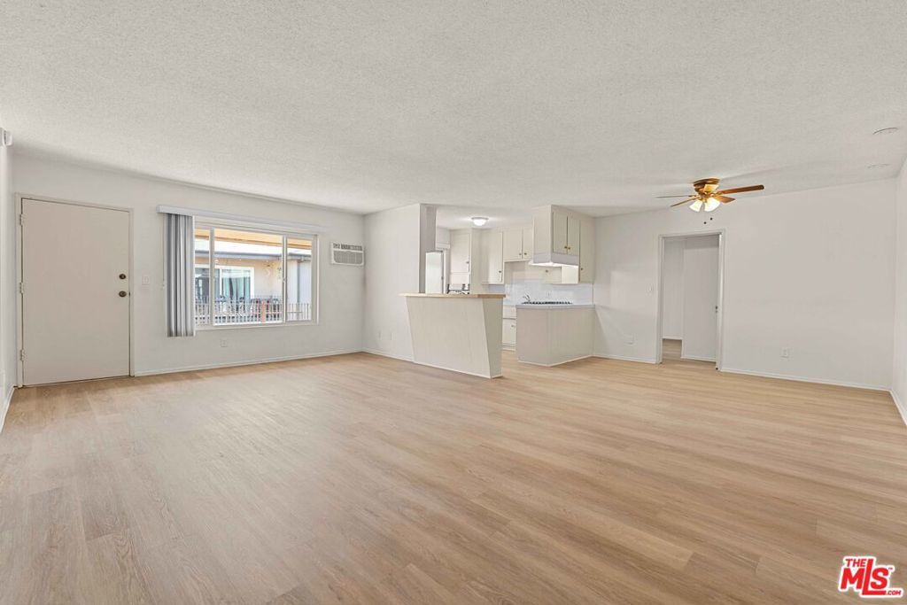 Photo of Listing #26665181