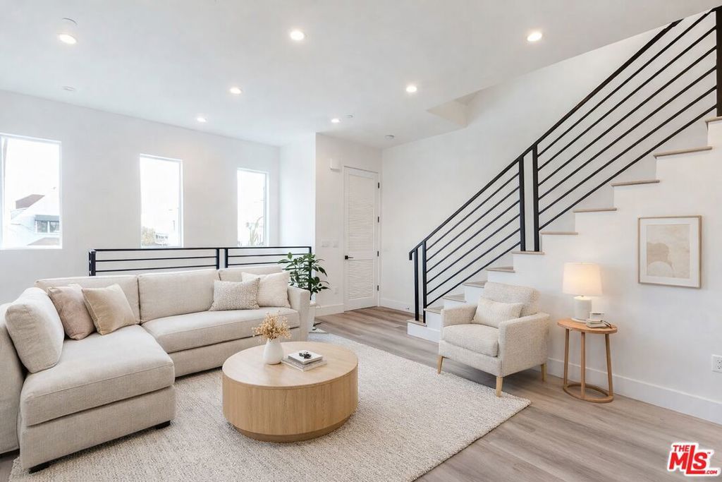 Photo of Listing #26665267