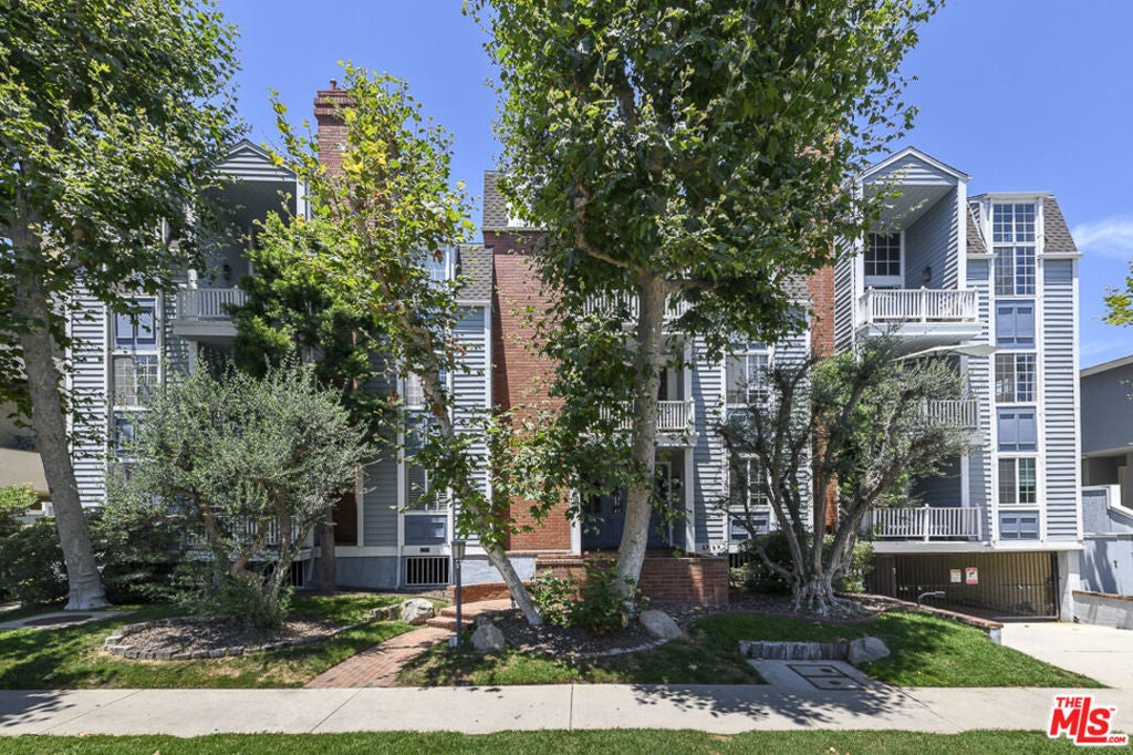 Photo of Listing #26661105