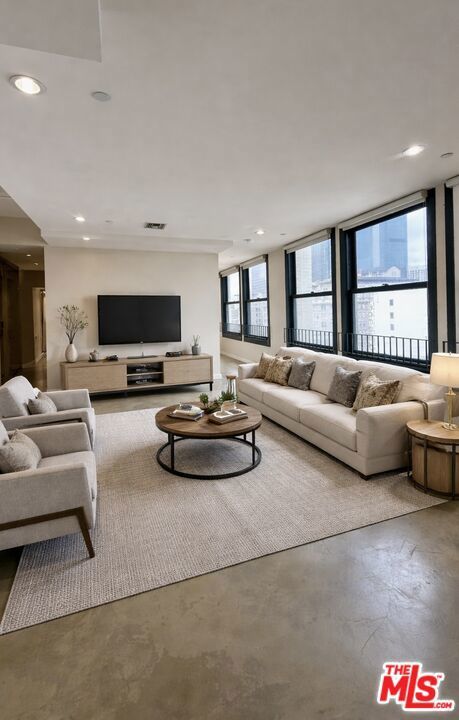 Photo of Listing #26665581