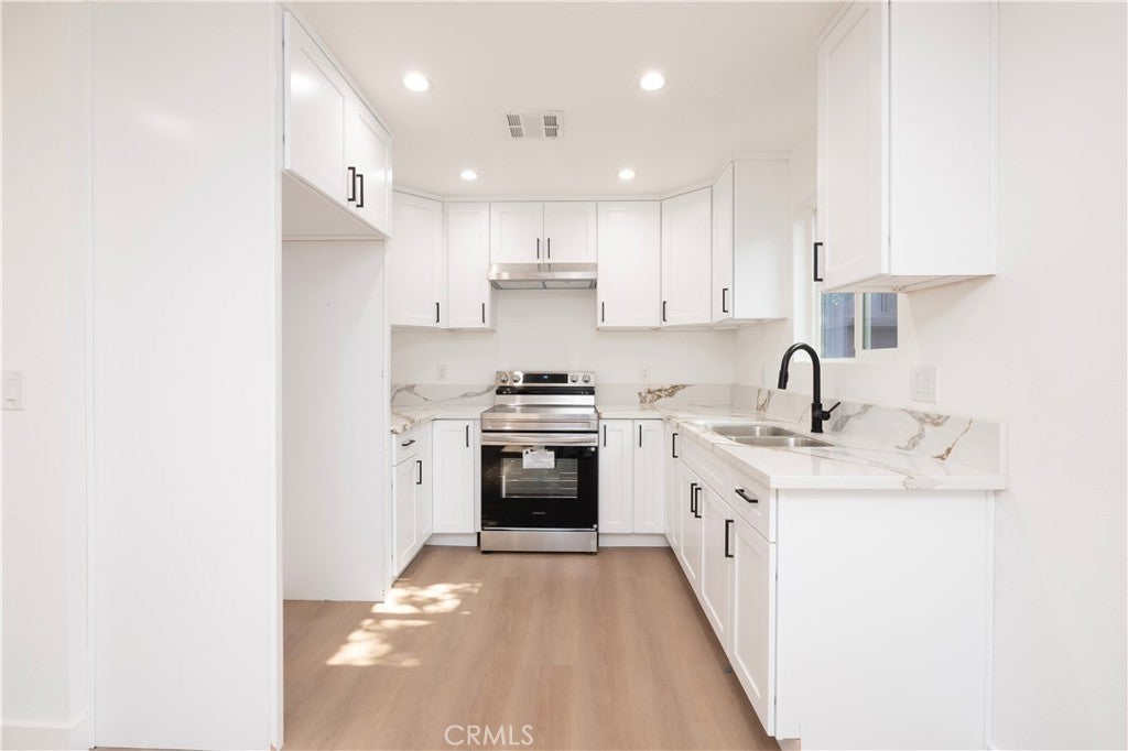 Photo of Listing #DW26058066