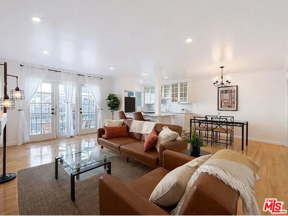 Photo of Listing #26665833