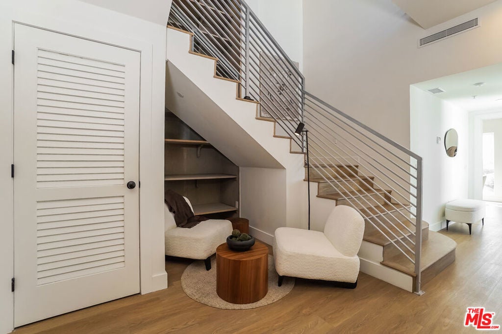 Photo of Listing #26666009