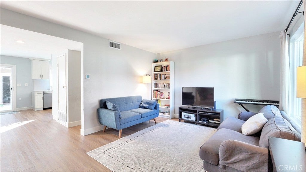 Photo of Listing #PW26058403