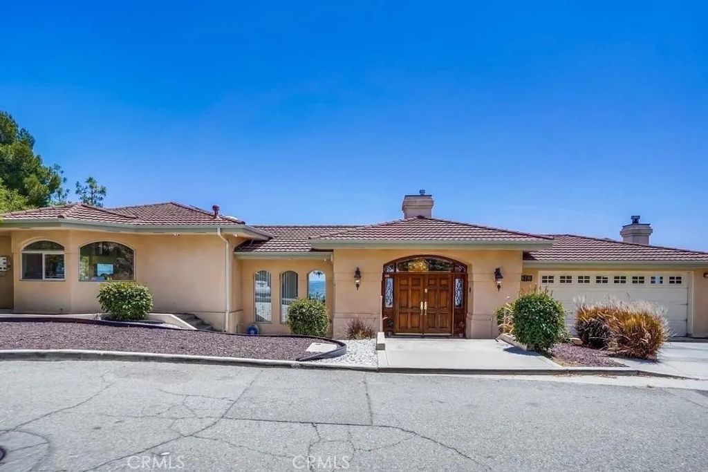 876 Harrington, Glendale