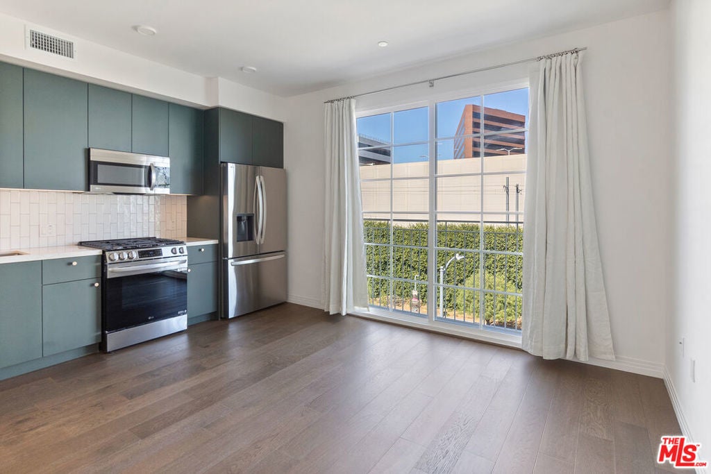 Photo of Listing #26666481