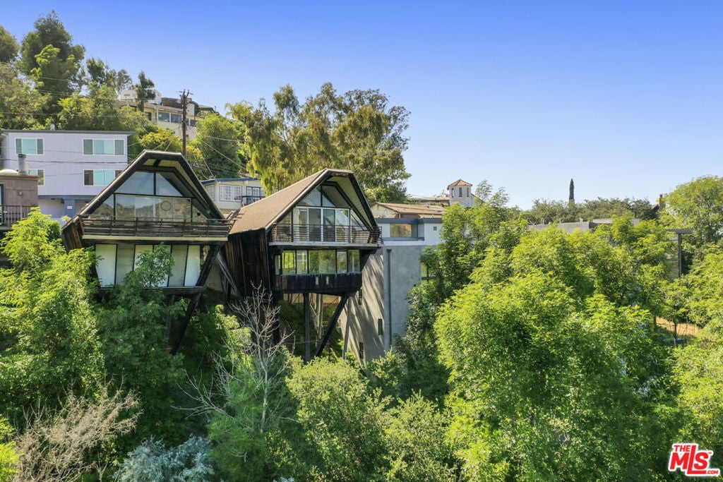 Photo of Listing #26665633