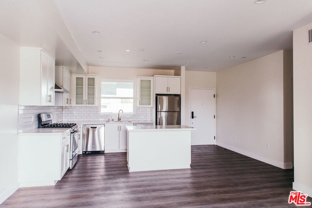 Photo of Listing #26665763