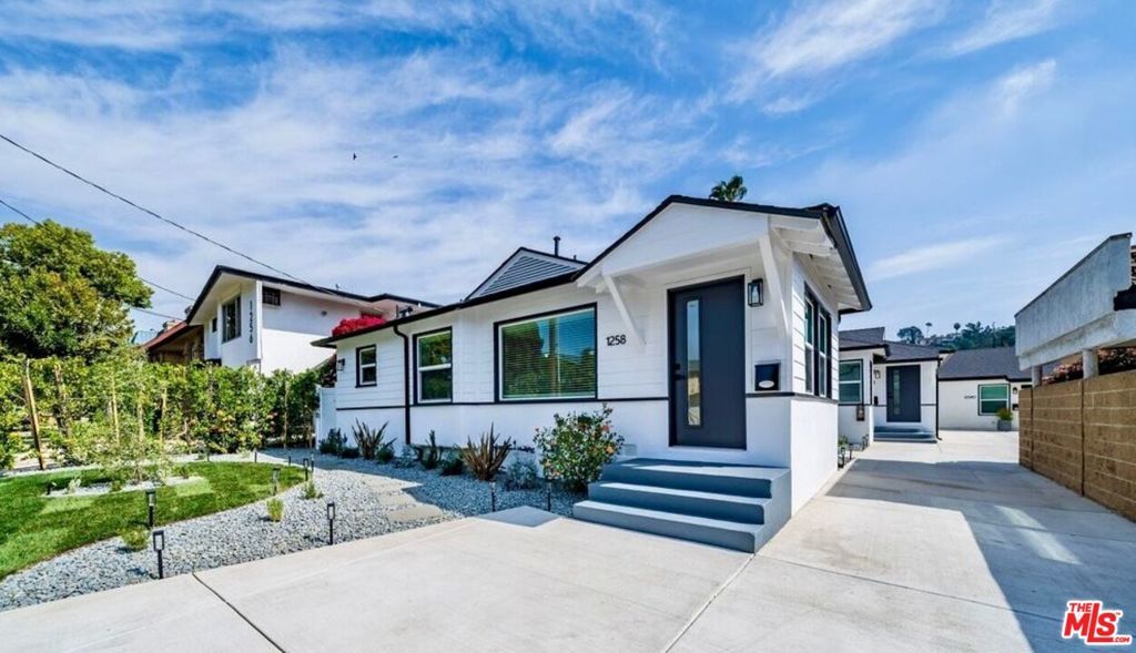 Photo of Listing #26667361