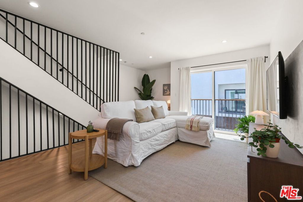 Photo of Listing #26667563