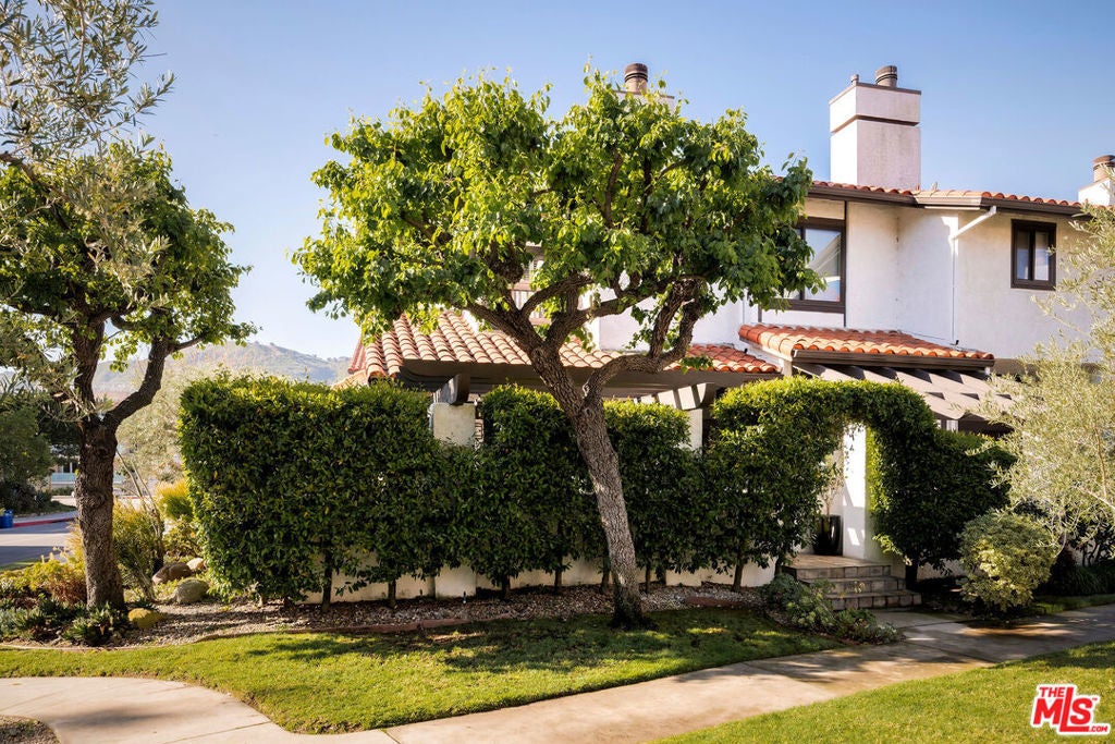 Photo of Listing #26667475