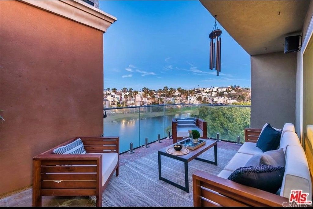 6400 Pacific # 311, Playa Del Rey