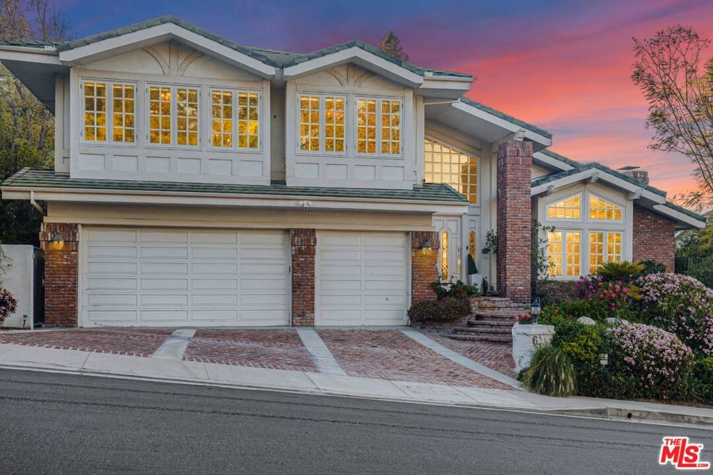 Photo of Listing #26666675