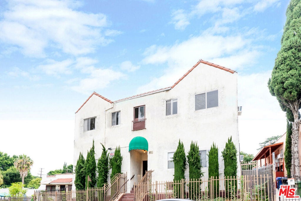 Photo of Listing #26667889