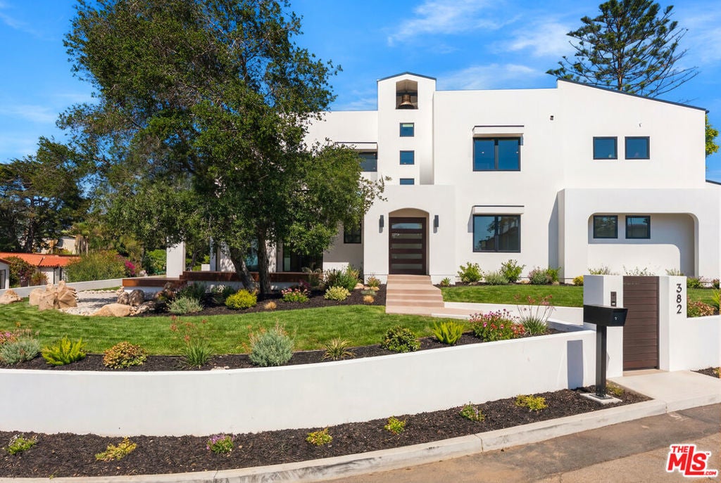 Photo of Listing #26667601