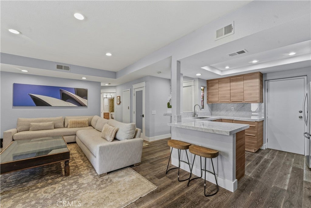 Photo of Listing #OC26062096