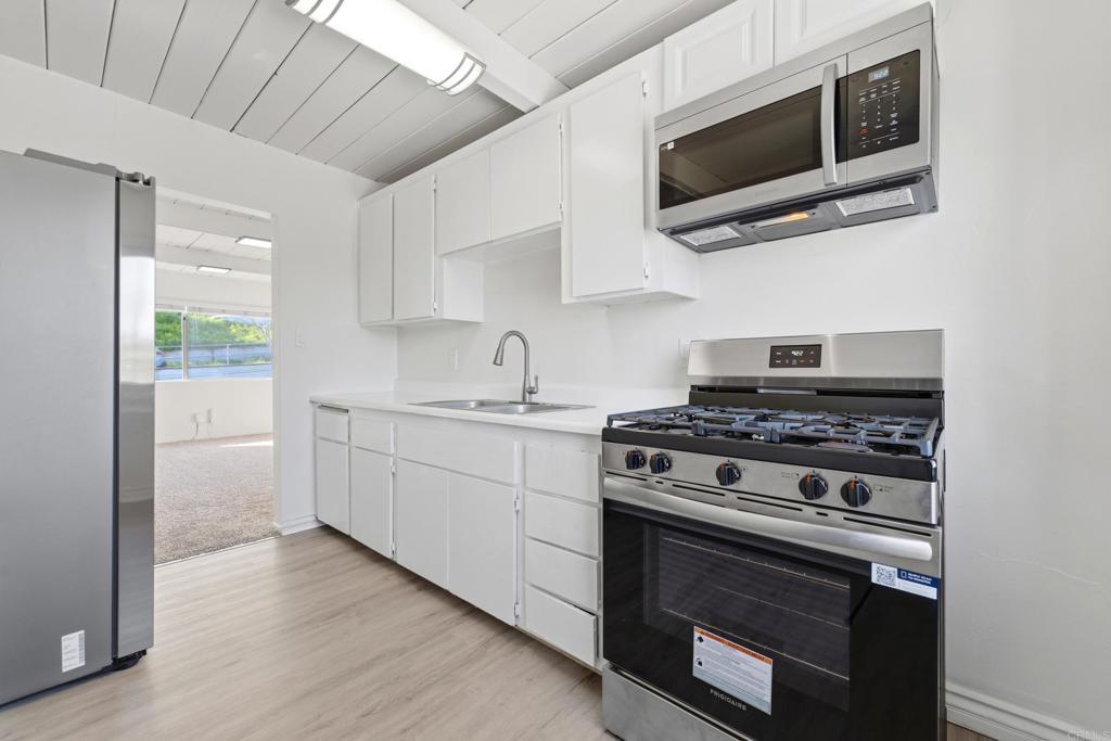 Photo of Listing #PTP2602196