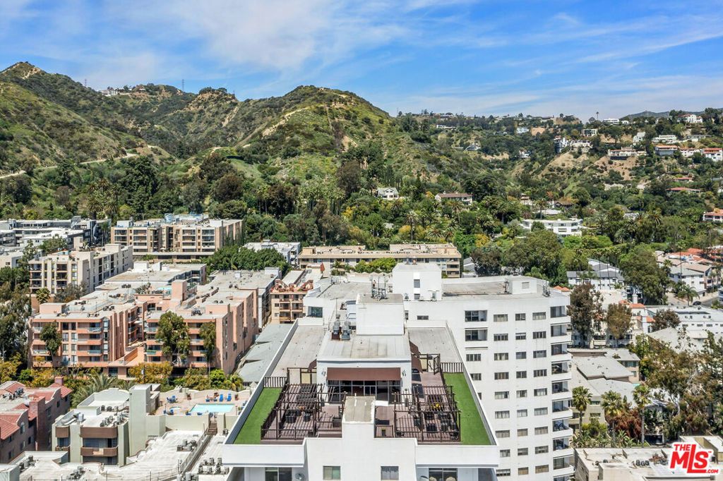 7250 Franklin Avenue # 503, Los Angeles