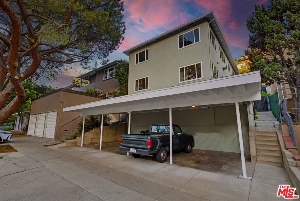 Photo of Listing #26667923